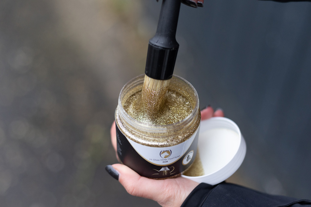 Excellent Horse Hi Gloss Glitter Hoof Polish Gold 150 ml 2025 Excellent Horse Hi Gloss Glitter Hoof Polish Gold 150 ml - Afbeelding 3